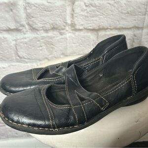 Women’s Clark’s Mary Jane Loafers size 9.5‎